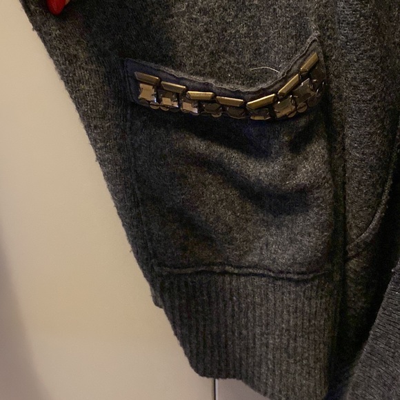 Sweater for those chillier days… - Picture 4 of 4